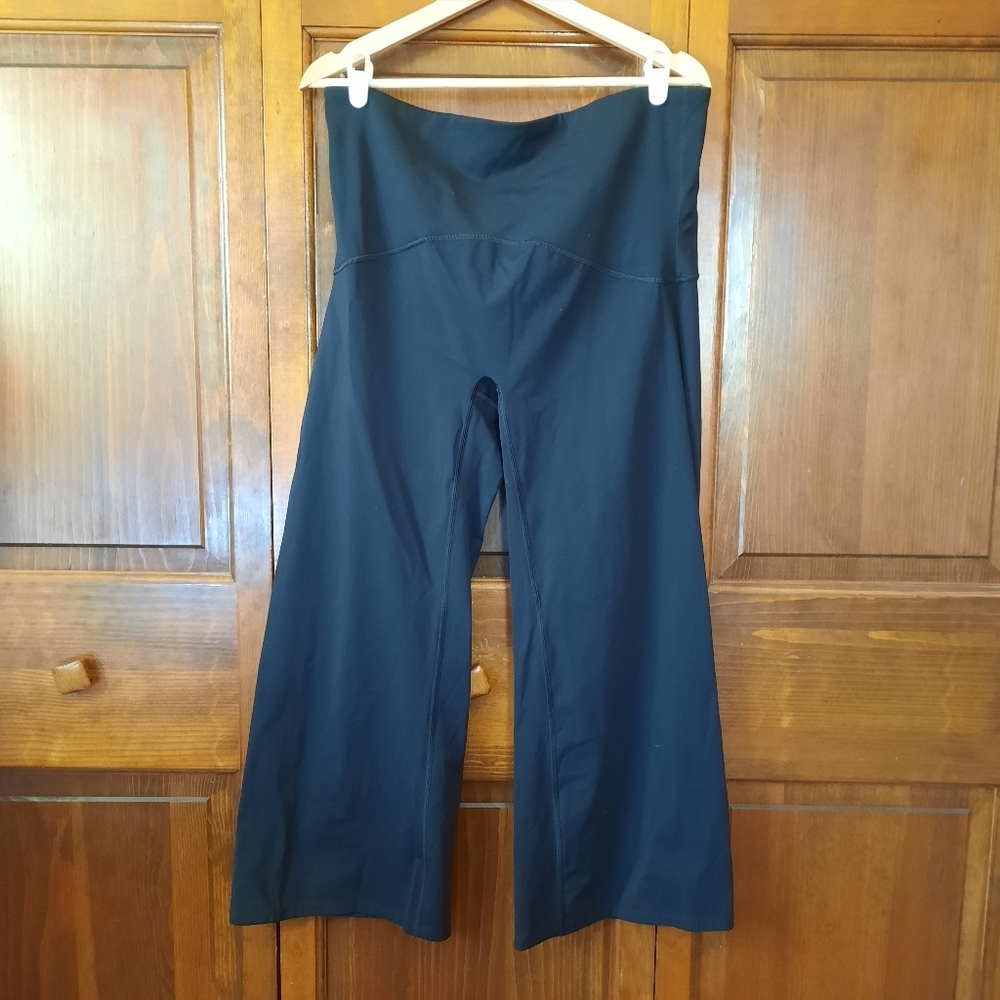 Spanx SpanxShape Booty Boost Flare Pant Black High-Rise Active Leggings Size 2X